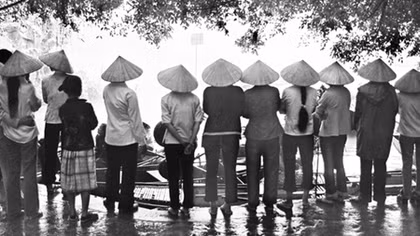 Khi Nguyễn Hữu Tuấn “Sang sông”