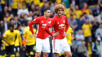 Fellaini thừa nhận M.U đang khủng hoảng