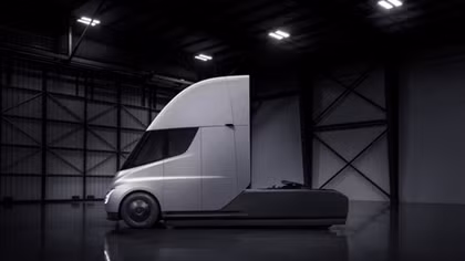 Xe tải điện của Tesla "đắt hàng"