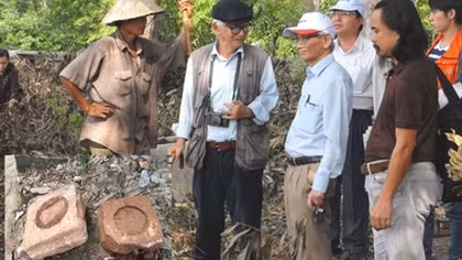 Khai quật dấu tích lăng mộ vua Quang Trung