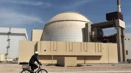 Đằng sau quyết định đóng cửa nhà máy điện hạt nhân của Iran