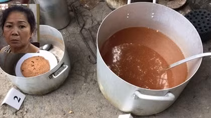 Người cô nhẫn tâm