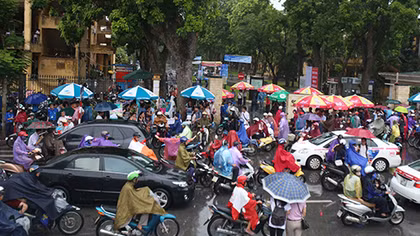 Hà Nội lại muốn đổi giờ học, giờ làm