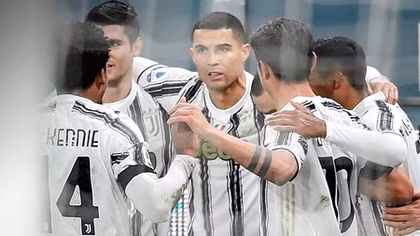 Ronaldo lập kỷ lục trong chiến thắng của Juventus