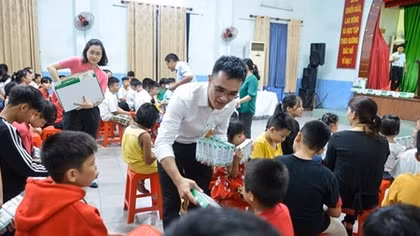 Chiến dịch “share” hạnh phúc, góp sữa của Vinamilk lan tỏa tích cực trong cộng đồng.