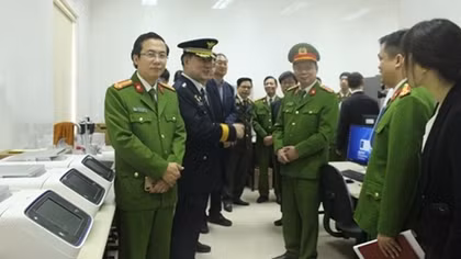 Bàn giao trang thiết bị giám định ADN hiện đại của cơ quan Cảnh sát Hàn Quốc