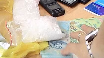 2 cặp đôi thuê nhà nghỉ phê ma túy