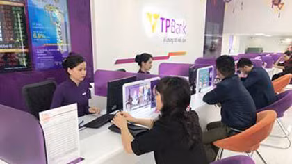 TPBank khai trương điểm giao dịch mới tại Cẩm Phả và TP. Vinh
