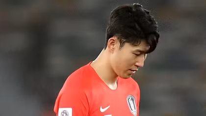 Hàn Quốc bị loại, CĐV Tottenham vui như Tết