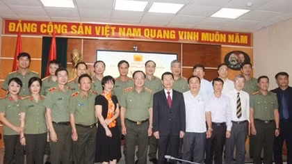 Cục Truyền thông CAND gặp mặt lãnh đạo các cơ quan quản lý báo chí, xuất bản, điện ảnh Trung ương