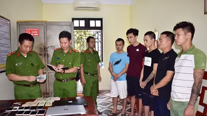 Công an huyện Nho Quan bắt nhóm đối tượng cá độ bóng đá 1 tỷ đồng