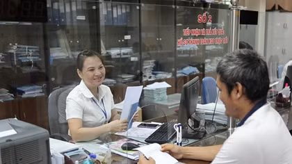 Lợi dụng chính sách,thu gom người bệnh đến khám, chữa bệnh dưới danh nghĩa từ thiện