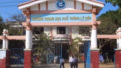 Trường học xuống cấp, thầy và trò bất an
