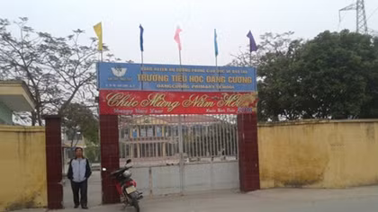 Đình chỉ hiệu trưởng, buộc trả lại phụ huynh những khoản lạm thu