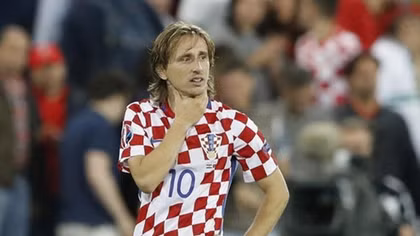 Quả bóng vàng World Cup Luka Modric nhận 8 tháng tù