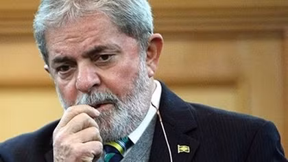 Cựu Tổng thống Lula da Silva chấp nhận ngồi tù
