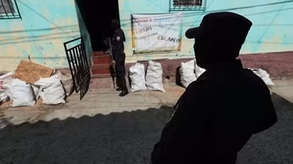 Băng đảng MS 13 đe dọa tính mạng cảnh sát El Salvador