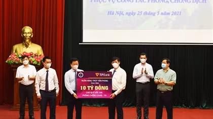 Chung tay đẩy lùi COVID-19, TPBank và DOJI tài trợ 20 tỷ mua vaccine
