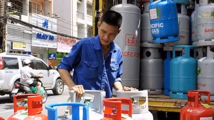 Giá gas đồng loạt giảm