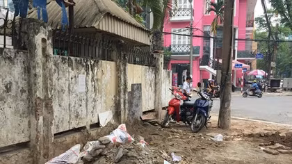 Nhếch nhác trên con phố thơ mộng của Thủ đô