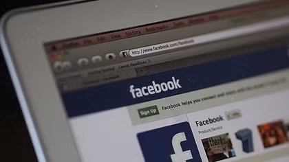Ông lão thất thập nhận hơn 2 tỉ tiền bồi thường vì bị vu khống trên Facebook