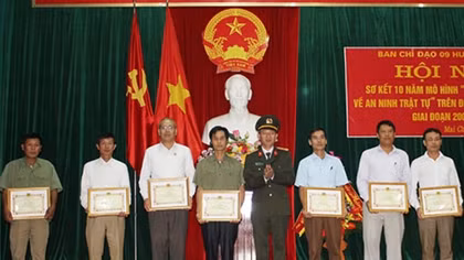 Sơ kết 10 năm mô hình “Tổ liên gia tự quản về ANTT” ở huyện Mai Châu