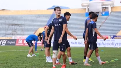 Dàn sao HAGL "đổ bộ" xuống sân Thiên Trường