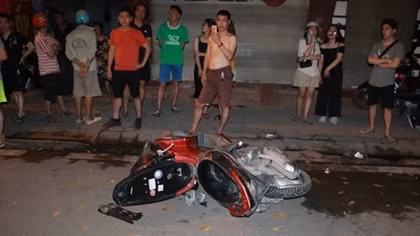 Hình ảnh tang thương vụ "xe điên" tông liên hoàn nữ công nhân môi trường tử vong