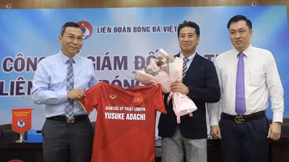 Bóng đá Việt Nam có cách Nhật Bản đến 30 năm?