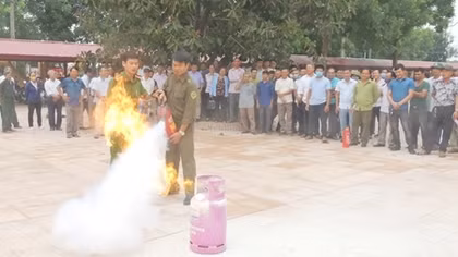 Huấn luyện nghiệp vụ PCCC cho lực lượng dân phòng năm 2020