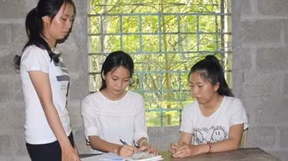 Nghị lực vươn lên của 3 chị em mồ côi cha mẹ