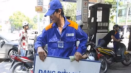 Xăng dầu lại đồng loạt tăng mạnh