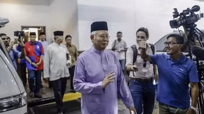 Cựu Thủ tướng Malaysia Najib Razak bị thẩm vấn