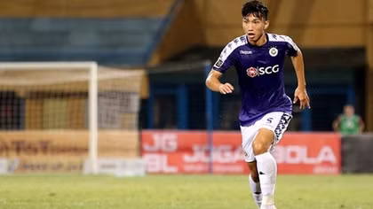 Văn Hậu được "đàn anh" động viên trước ngày gia nhập Heerenveen