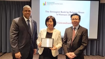 Vietcombank tiếp tục được The Asian Banker trao giải thưởng Ngân hàng mạnh nhất Việt Nam