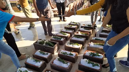 Chàng sinh viên hơn 2 năm nhặt xác thai nhi