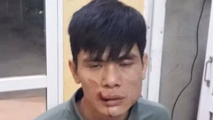 Thiếu tiền, ra chợ mua súng đồ chơi đi cướp