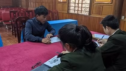 Xử phạt thanh niên miền núi đăng tin sai trên mạng để "hút" kết bạn