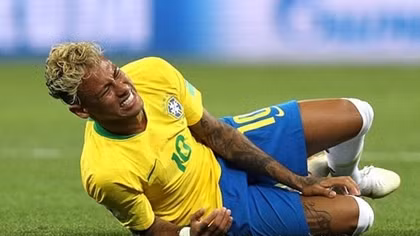Neymar không ra sân tập, Brazil khiếu nại FIFA