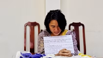 "Nữ quái" vận chuyển 50.000 viên ma tuý và 1 bánh heroin