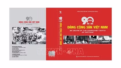 Ra mắt sách ảnh "90 năm Đảng Cộng sản Việt Nam (1930-2020)"
