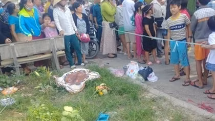 Nghi án bé trai sơ sinh bị sát hại chôn trước cửa nhà kho 