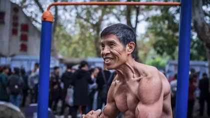 Nhà vô địch thể hình Trung Quốc qua đời vì virus Corona