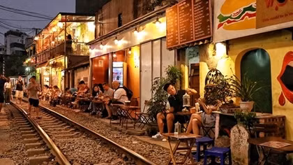 Cà phê đường tàu: An toàn đường sắt có bị “lãng quên”?
