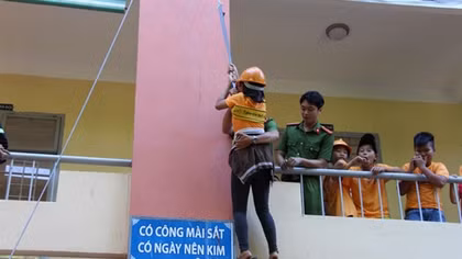 Một ngày trải nghiệm làm lính cứu hỏa