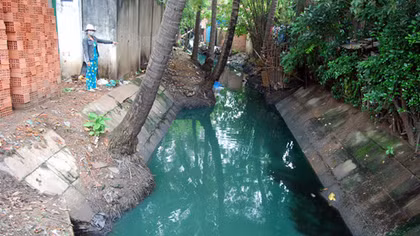 Nước thải vượt ngưỡng cho phép, trạm quan trắc vẫn báo “đạt”