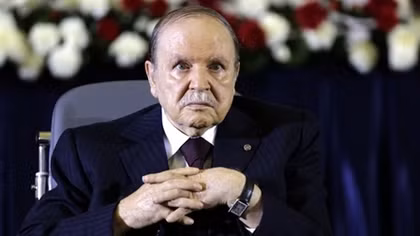 Đằng sau quyết định không từ chức của Tổng thống Abdelaziz Bouteflika