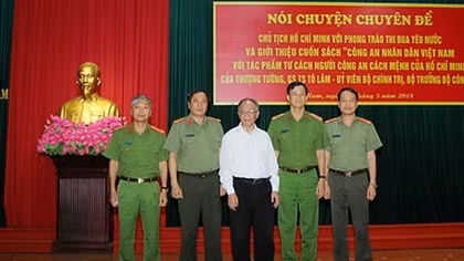 Nói chuyện chuyên đề Chủ tịch Hồ Chí Minh với phong trào thi đua yêu nước