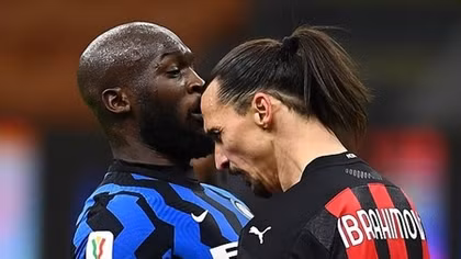 Cận cảnh cú "thiết đầu công" của Ibra tại Copa Italia