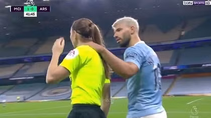 Pep nhất mực "bênh" học trò sau khi thắng tối thiểu Arsenal